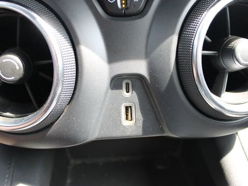 Used 2020 Chevrolet Blazer LT image 26