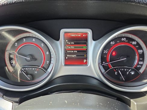 Used 2019 Dodge Journey SE image 15