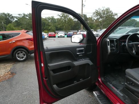 Used 2018 Chevrolet Silverado 1500 LT w/ All Star Edition AWD/4WD image 10