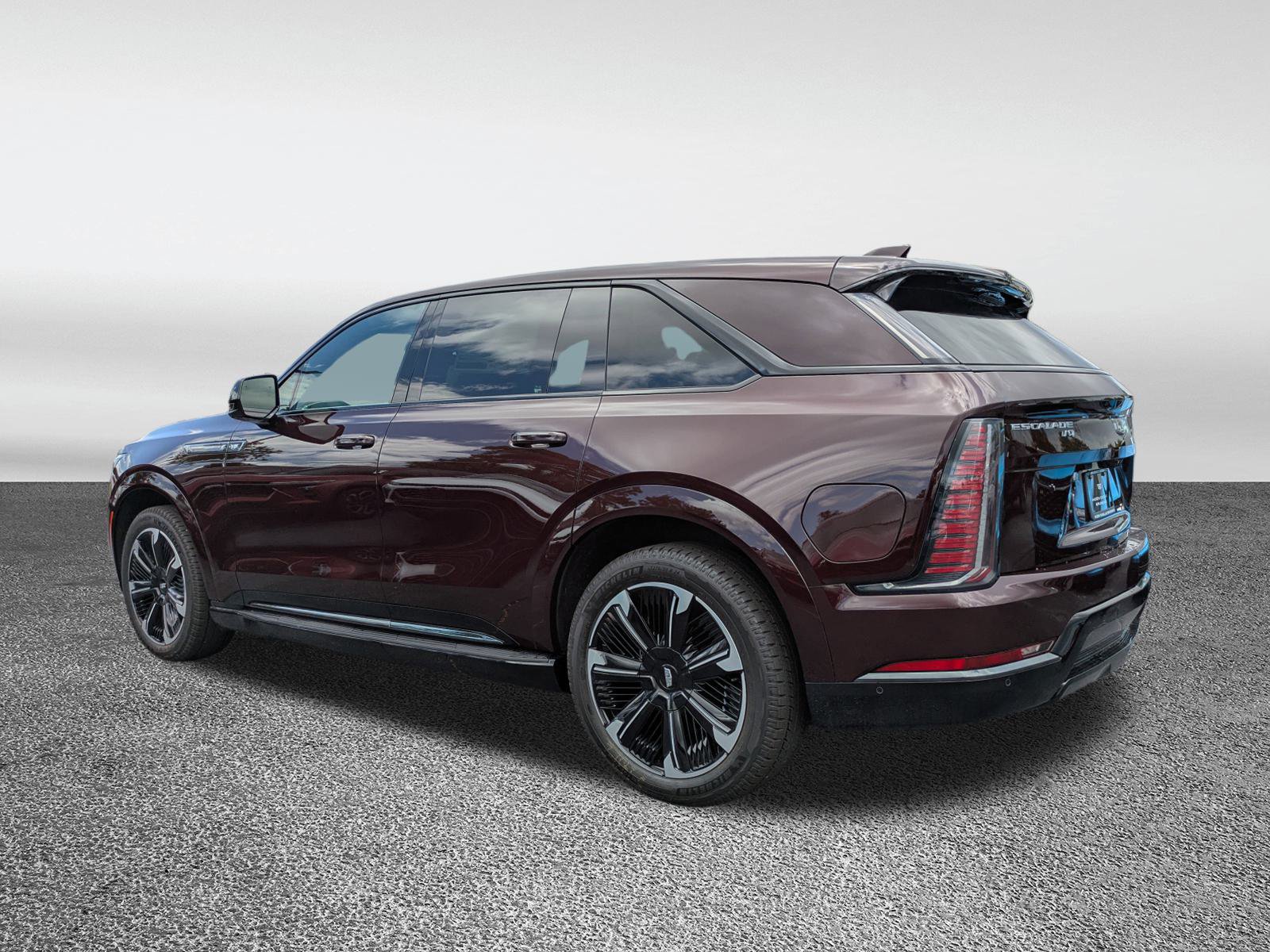 New 2026 Cadillac Escalade IQ Sport 1 w/ LPO, Floor Liner Package AWD/4WD image 22
