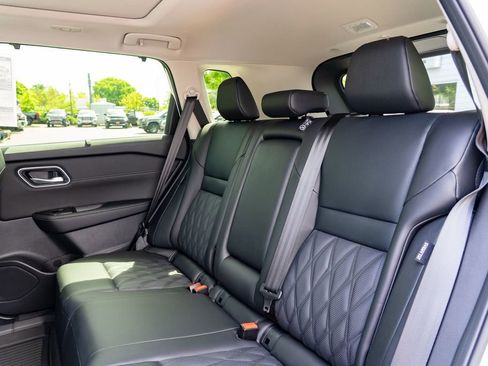 New 2026 Nissan Rogue Platinum AWD/4WD image 24
