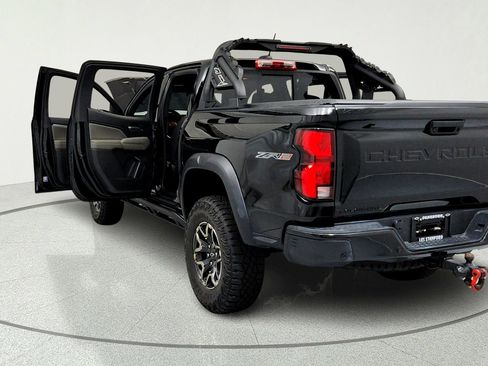 Certified 2024 Chevrolet Colorado ZR2 w/ ZR2 Convenience Package III AWD/4WD image 11