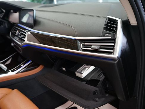Used 2019 BMW X7 xDrive50i w/ Premium Package AWD/4WD image 58