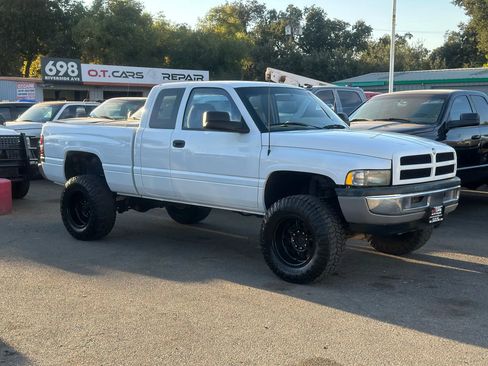 Used 1998 Dodge Ram 2500 Truck Long Bed image 3