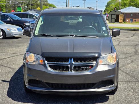 Used 2016 Dodge Grand Caravan SXT FWD image 20