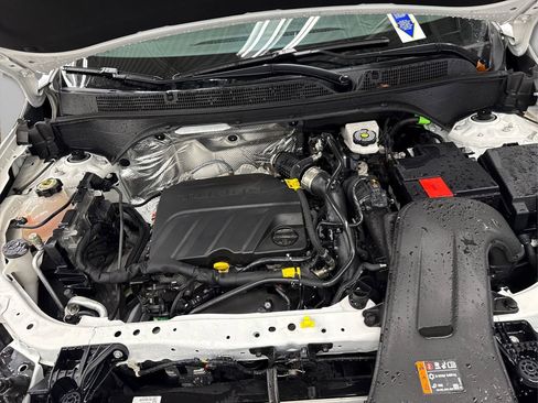 Used 2024 Buick Envista Preferred image 13