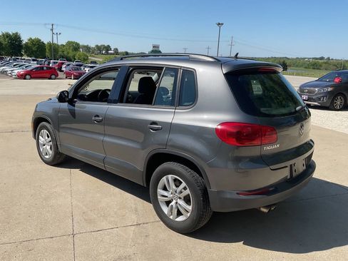 Used 2016 Volkswagen Tiguan S FWD image 7
