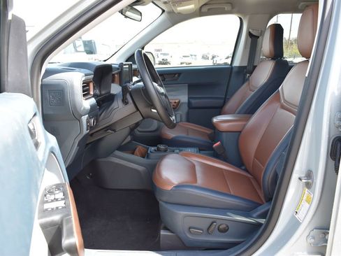 Used 2023 Ford Maverick Lariat w/ Lariat Luxury Package image 9