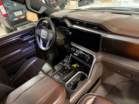 Used 2024 GMC Sierra 1500 Denali w/ Technology Package image 10