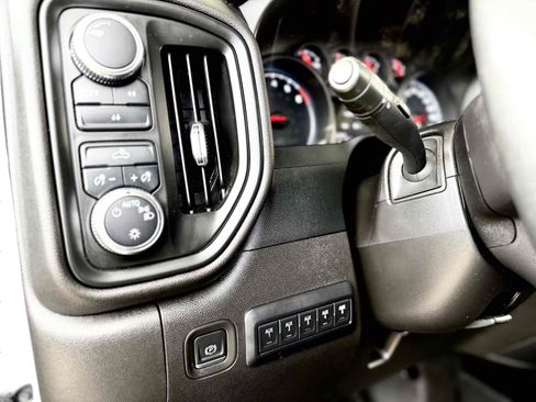 Used 2024 GMC Sierra 2500 Pro AWD/4WD image 18