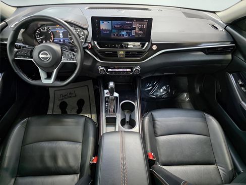 Certified 2025 Nissan Altima 2.5 SR w/ SR Premium Package FWD image 19