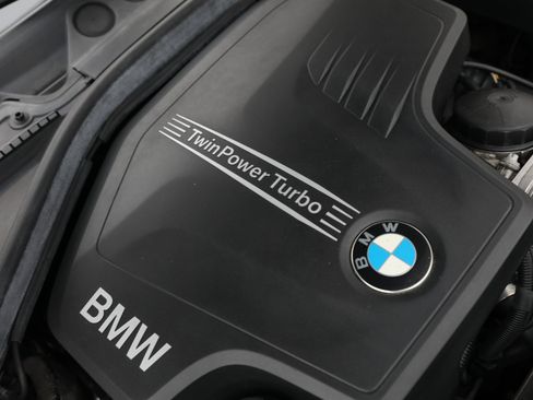 Used 2015 BMW 228i xDrive Coupe image 27