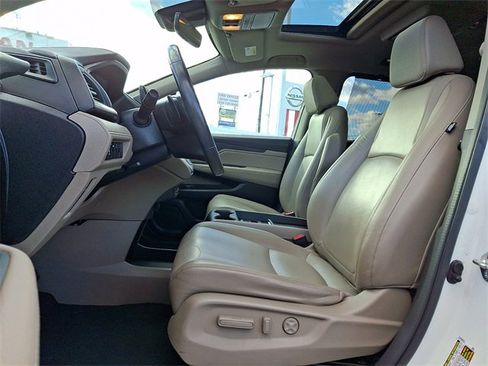 Used 2018 Honda Odyssey EX-L image 16