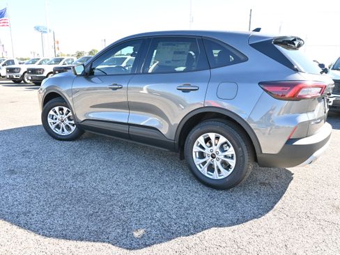 New 2026 Ford Escape Active image 8