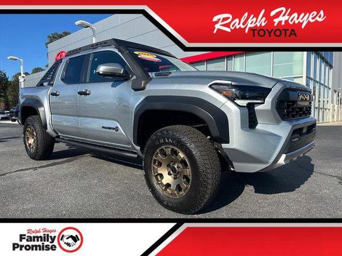 Certified 2025 Toyota Tacoma Trailhunter AWD/4WD image 1