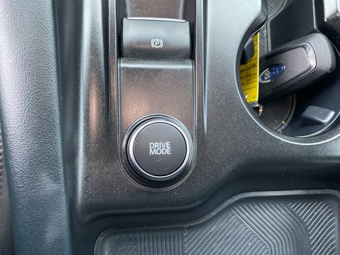 Used 2025 Ford Explorer ST-Line image 12