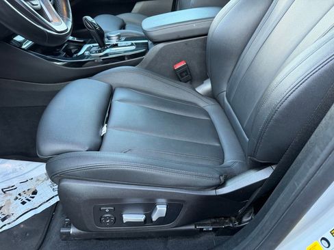 Used 2021 BMW X3 xDrive30e w/ Premium Package image 12