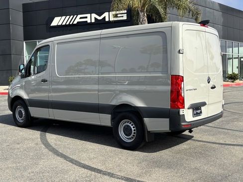 Used 2025 Mercedes-Benz Sprinter 2500 image 7