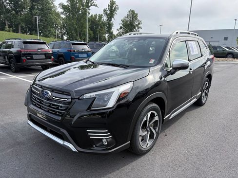 Certified 2024 Subaru Forester Touring AWD/4WD image 3