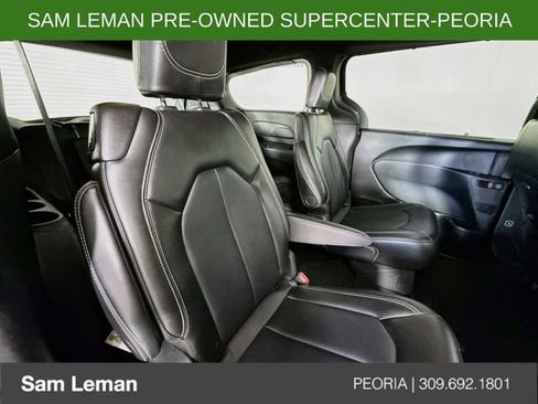 Used 2025 Chrysler Pacifica Select FWD image 26