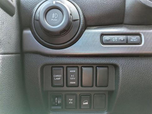 Used 2020 Nissan Titan PRO-4X w/ Pro-4x Convenience Package image 24