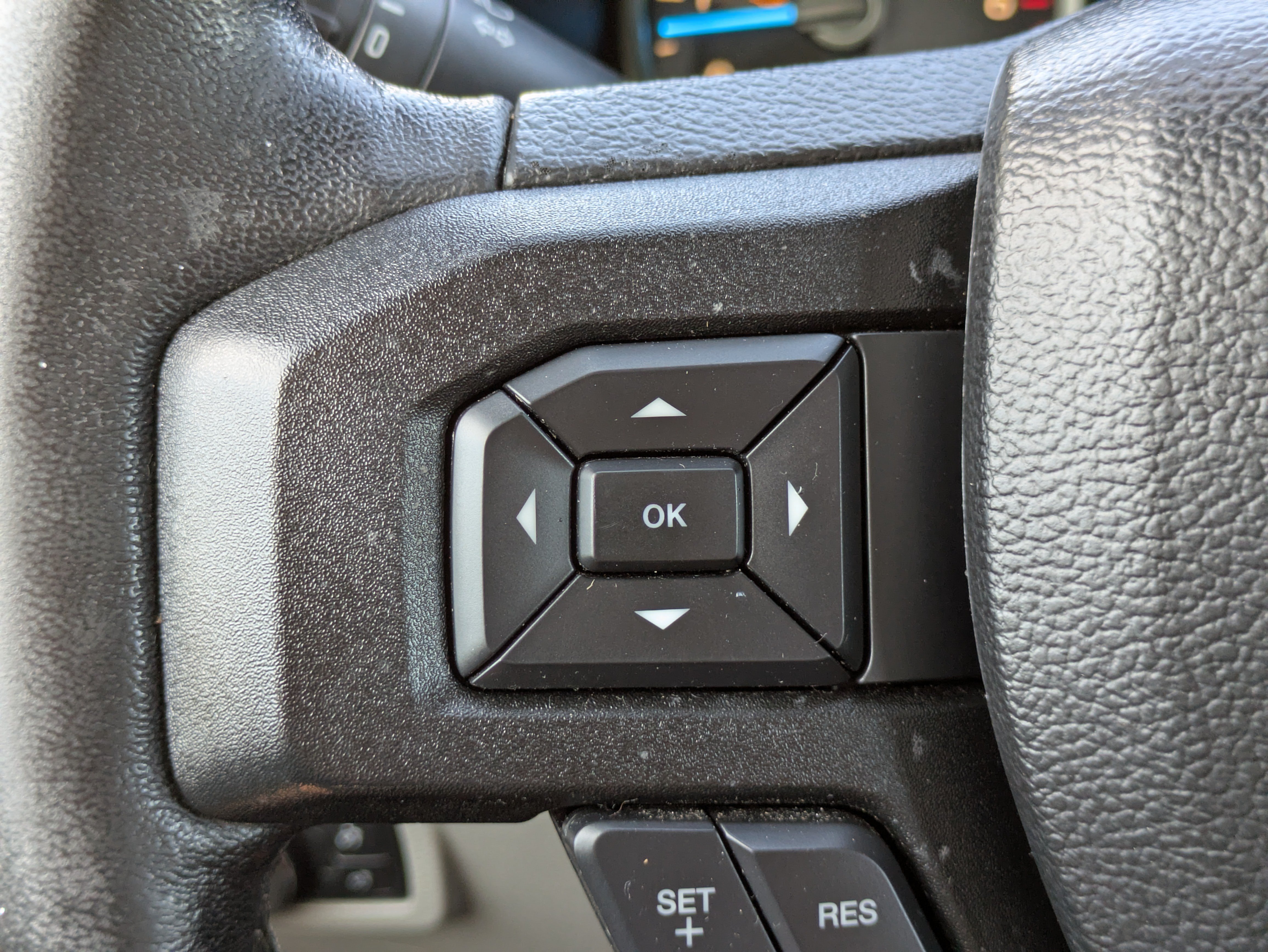 Used 2017 Ford F150 XLT w/ Equipment Group 302A Luxury AWD/4WD image 22