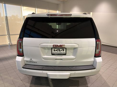 Used 2019 GMC Yukon SLT image 4
