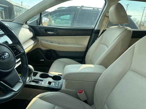 Used 2019 Subaru Outback 2.5i Limited image 7