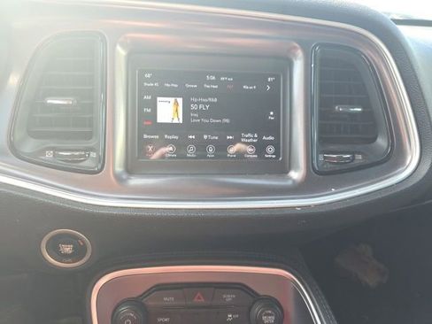 Used 2019 Dodge Challenger SXT RWD image 17