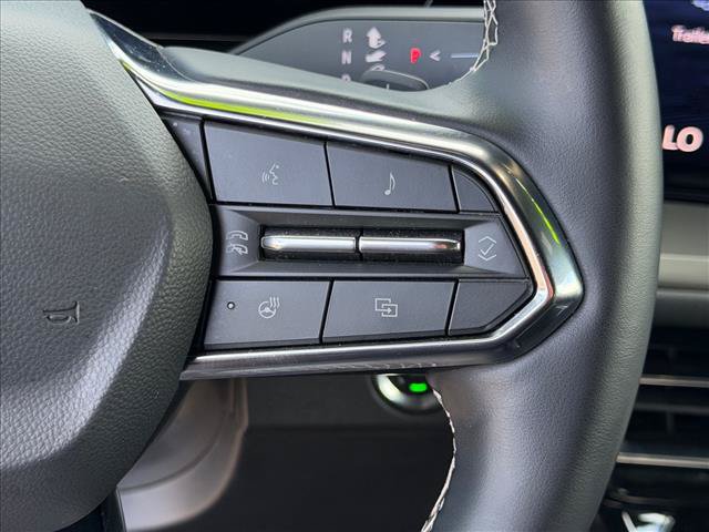 Certified 2026 Chevrolet Traverse LT FWD image 19