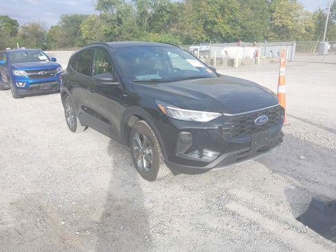 Used 2025 Ford Escape ST-Line image 6