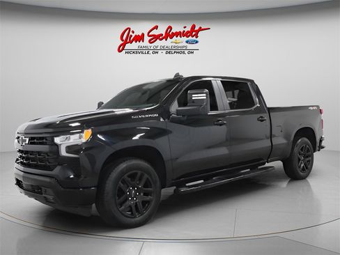 Used 2023 Chevrolet Silverado 1500 RST w/ Convenience Package II image 2