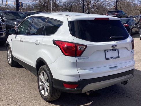 Used 2019 Ford Escape SE FWD image 7