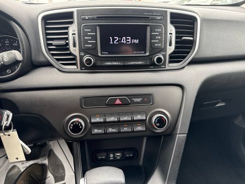 Used 2017 Kia Sportage LX AWD/4WD image 22