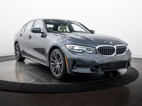 Used 2020 BMW 330i xDrive Sedan AWD/4WD image 2