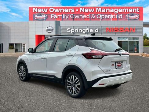 Used 2023 Nissan Kicks SR FWD image 6
