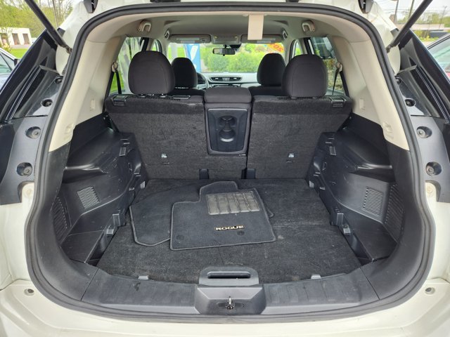 Used 2019 Nissan Rogue SV AWD/4WD image 15