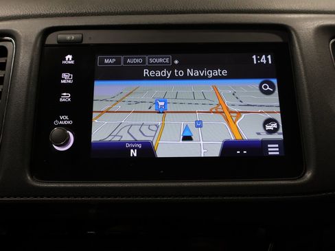 Used 2019 Honda HR-V Touring image 29