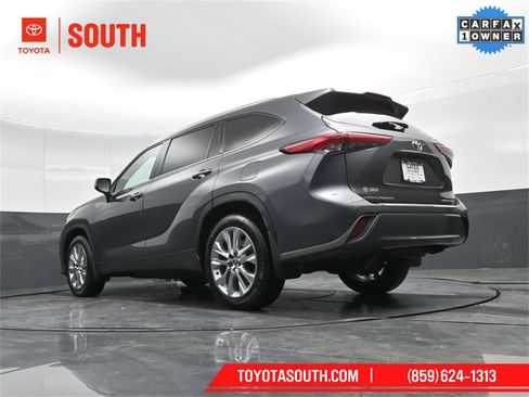 Used 2023 Toyota Highlander Limited image 38