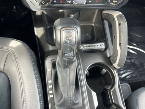 Used 2022 Ford Bronco Outer Banks image 22