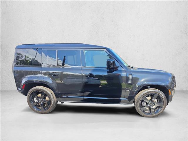 New 2026 Land Rover Defender 110 X-Dynamic SE AWD/4WD image 4
