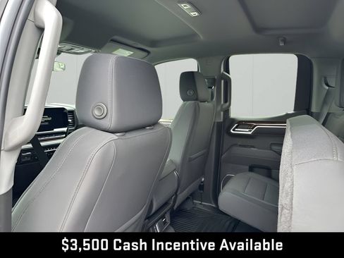 New 2026 GMC Sierra 1500 SLE w/ Preferred Package RWD image 23