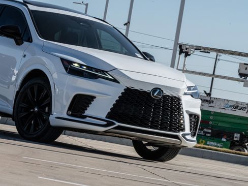 Used 2024 Lexus RX 500h F Sport image 5