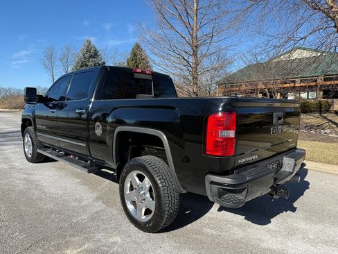 Used 2015 GMC Sierra 2500 Denali image 8