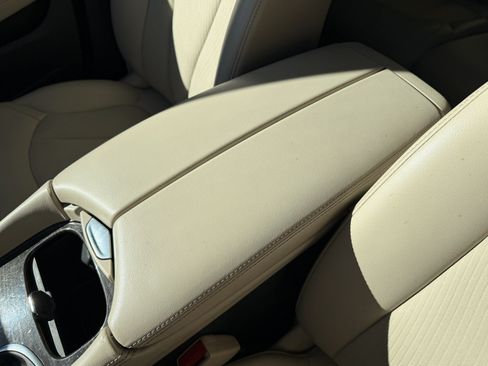Used 2019 Buick Envision Preferred FWD image 26