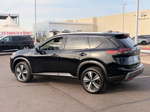 Certified 2026 Nissan Rogue SL FWD image 8