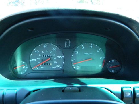 Used 1999 Subaru Legacy L image 17