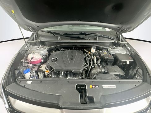 Used 2025 Kia Sportage LX FWD image 31