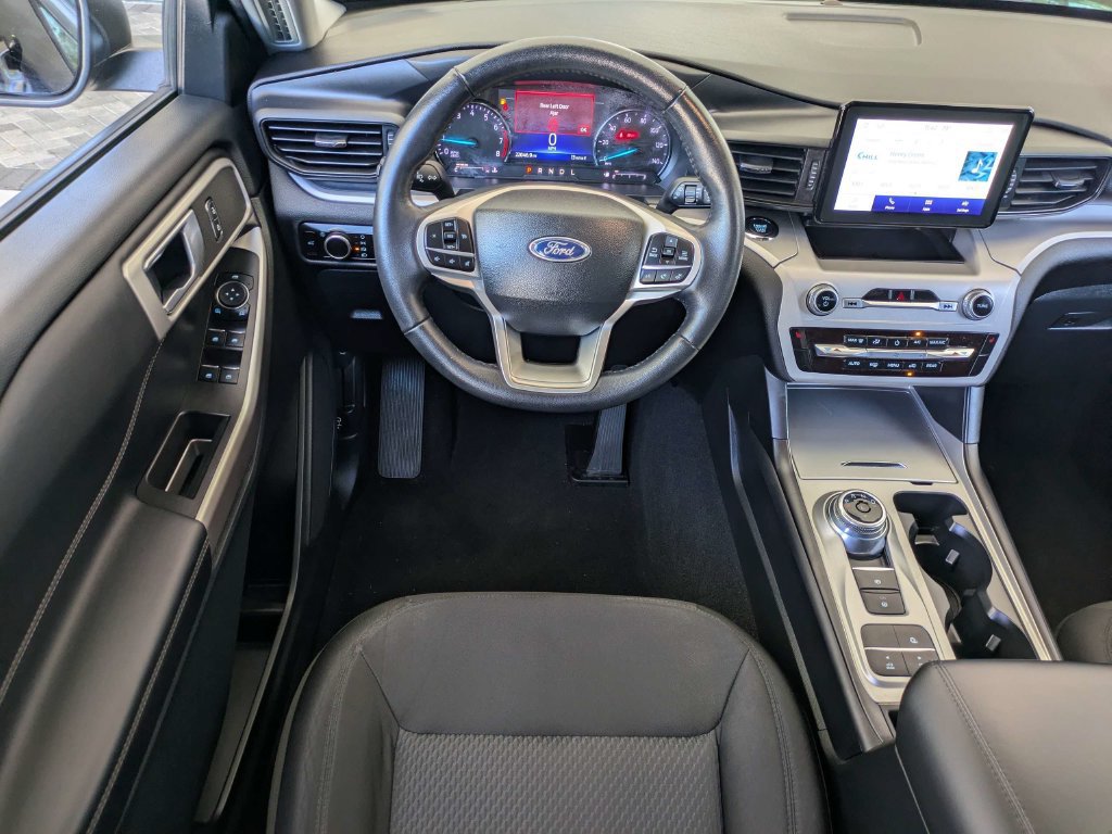 Used 2023 Ford Explorer XLT RWD image 18