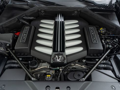 Used 2017 Rolls-Royce Ghost Extended Wheelbase image 12